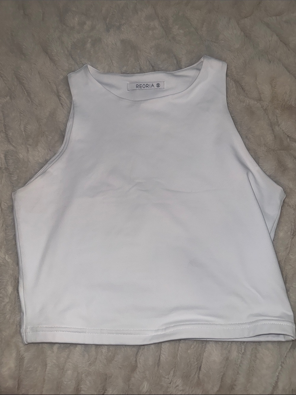 ReoRia White Cropped High-Neck Tank Top